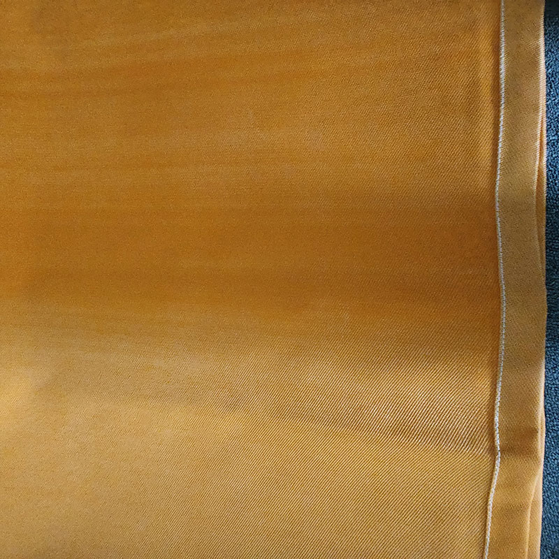 البطانية الحارقة للسيارات الكهربائية الممتازة قابلة لإعادة الاستخدام 1200 درجة مئوية الحماية ضد الحريق لحرائق سيارات الغاز الكهربائي