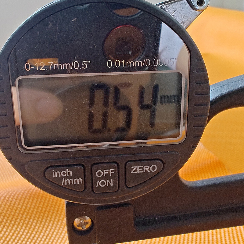 البطانية الحارقة للسيارات الكهربائية الممتازة قابلة لإعادة الاستخدام 1200 درجة مئوية الحماية ضد الحريق لحرائق سيارات الغاز الكهربائي