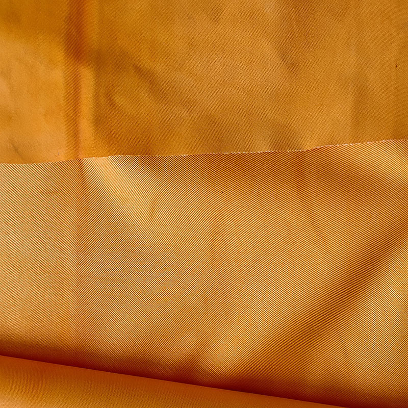 البطانية الحارقة للسيارات الكهربائية الممتازة قابلة لإعادة الاستخدام 1200 درجة مئوية الحماية ضد الحريق لحرائق سيارات الغاز الكهربائي